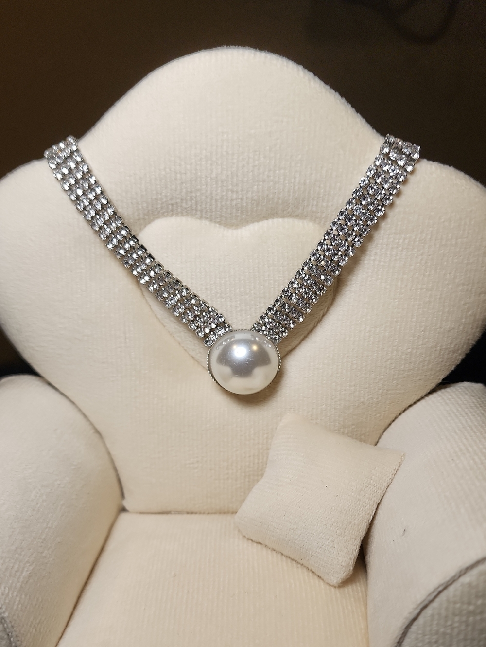 Silver Faux Pearl Center Rhinestone Choker Necklace